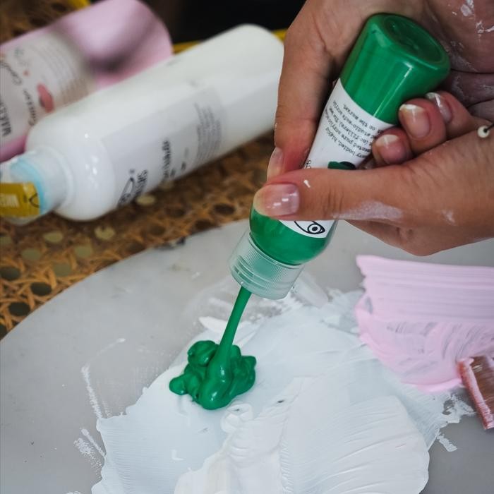 

Basic White Acrylic Paint 1000 Ml By Makers #Gratisongkir
