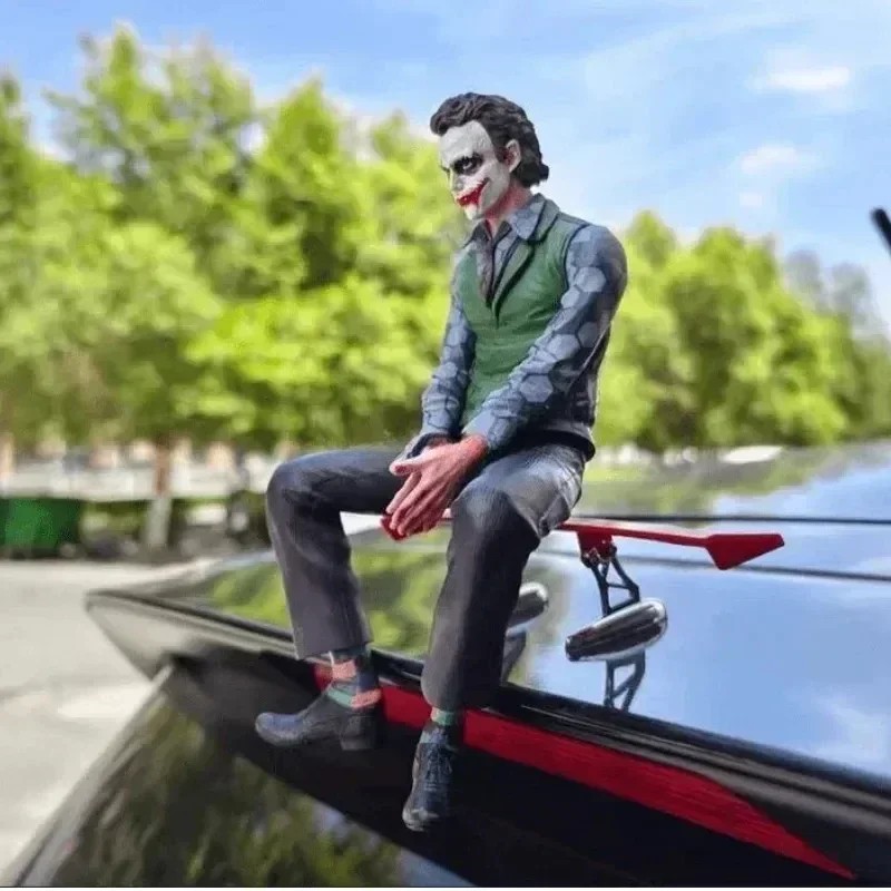 Anime Detective Comics Joker Sitting Action Mafex Figure Suicide Squad Joker Supervillain Model Doll