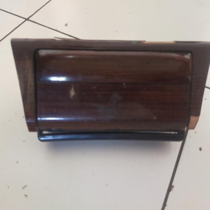 Asbak Mercedes-Benz W124 Second