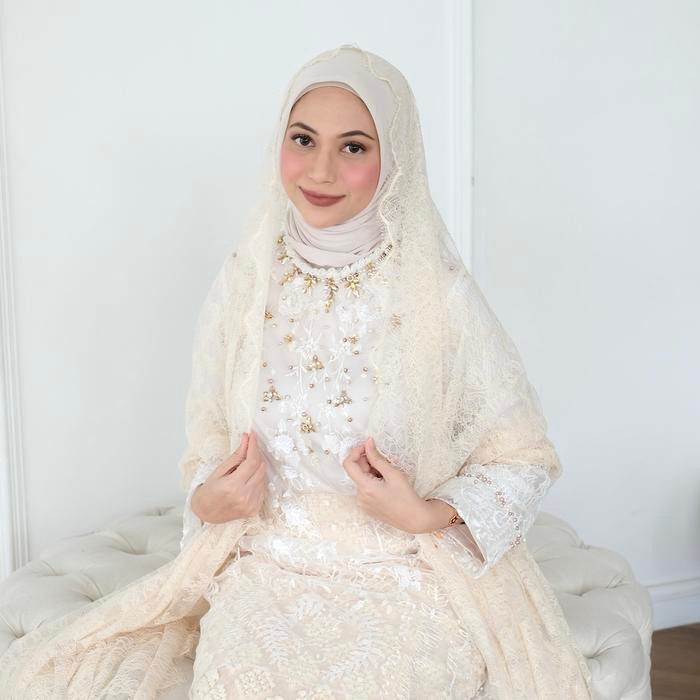 JTTOP" VEIL / SLAYER CHANTILY BY SARAH THE LABEL