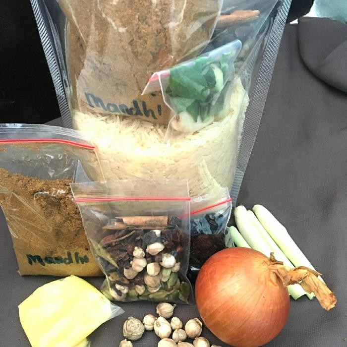 

beras basmati 1kg lengkap dengan bumbu mandhi instant New