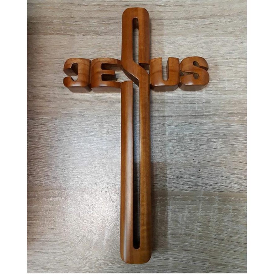 Salib kayu ukir "Yesus"