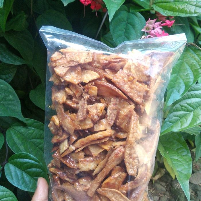 

cemilan kripik singkong balung kethek kemasaan 1kg rasa pedas manis