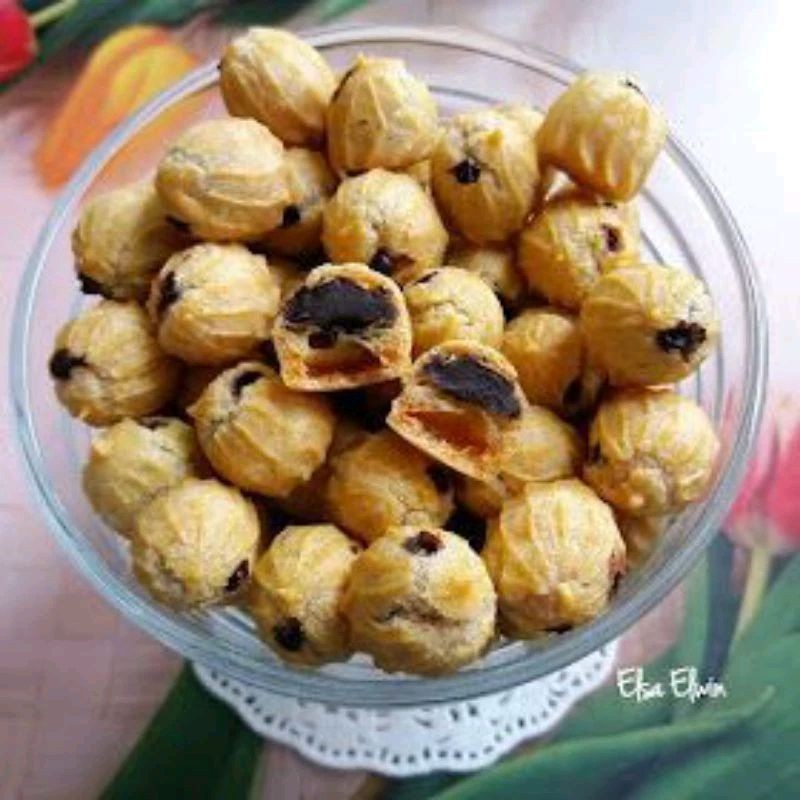 

Andrianbijaksana Soes Sus Coklat Sus Kering Isi Coklat Kemasan 1/2 Kg