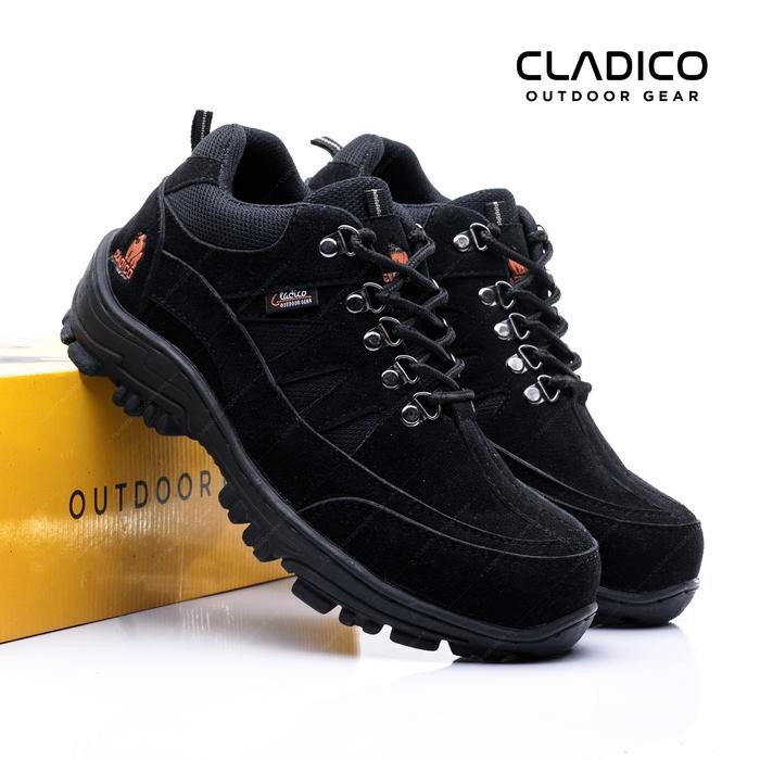 

Terlaris Cladico Sepatu Pria Kerja Boots Safety Ujung Besi Oliver Low Hitam Shoes