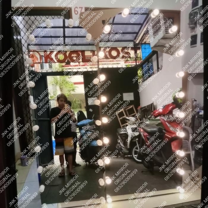 Cermin Lampu Panjang Fashion Berdiri Standing Body Terlaris