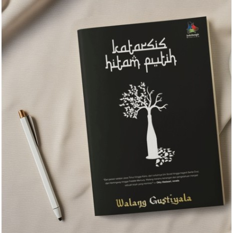 BUKU Katarsis Hitam Putih