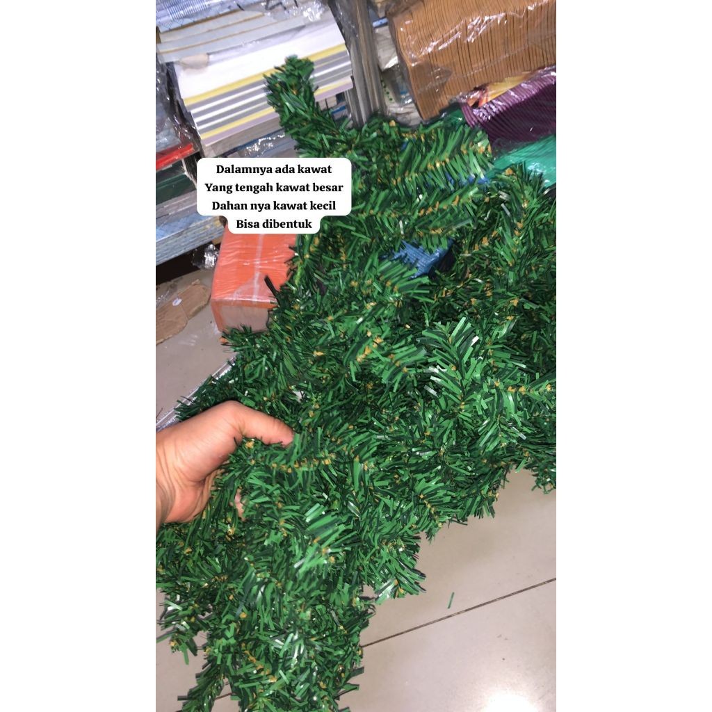

garlan natal wins 200 tangkai ( dahan) / 180 tangkai / dahan panjang 2.7 meter full kawat bisa
