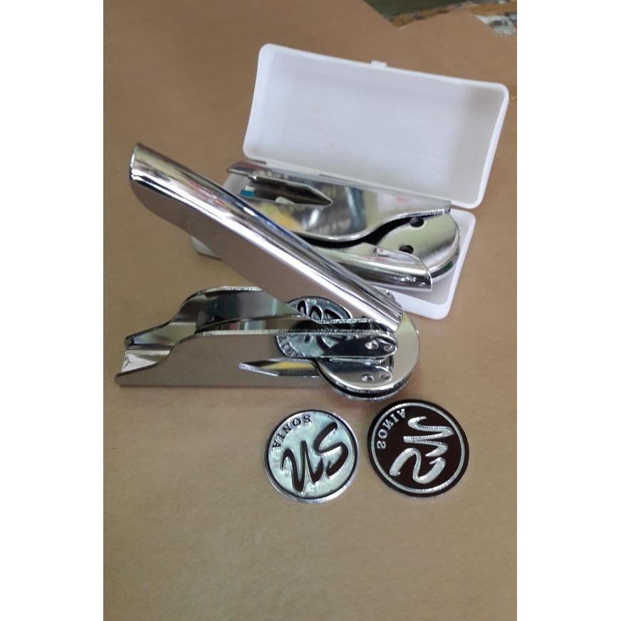 

Tkj - Stempel Emboss + Plat