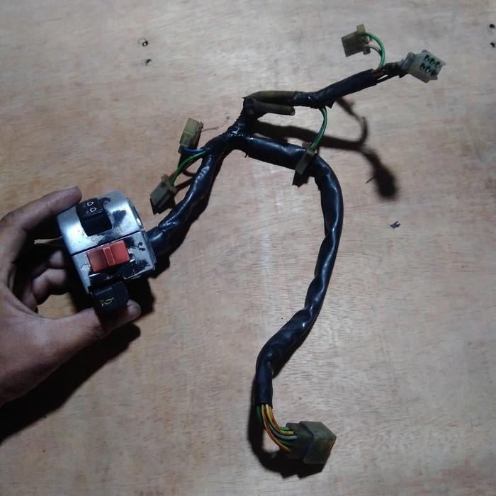 PREMIUM saklar holder kiri honda grand ori