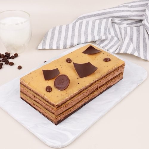 

DAPUR COKELAT - Coffee Crunch Cake 20x10 Kue Ulang Tahun