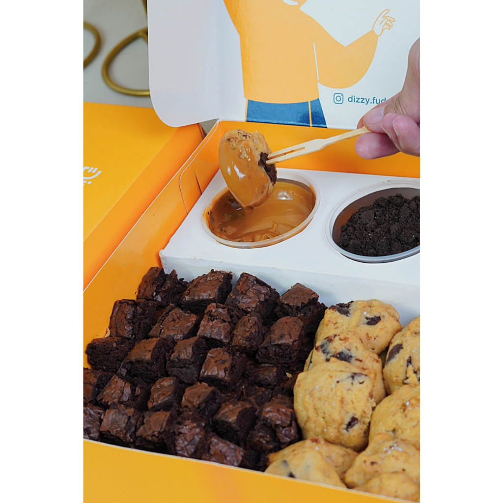 

Party Box Fudgy Brownies & Soft Cookies / LOTUS Nutella by @Dizzy.Fudgy