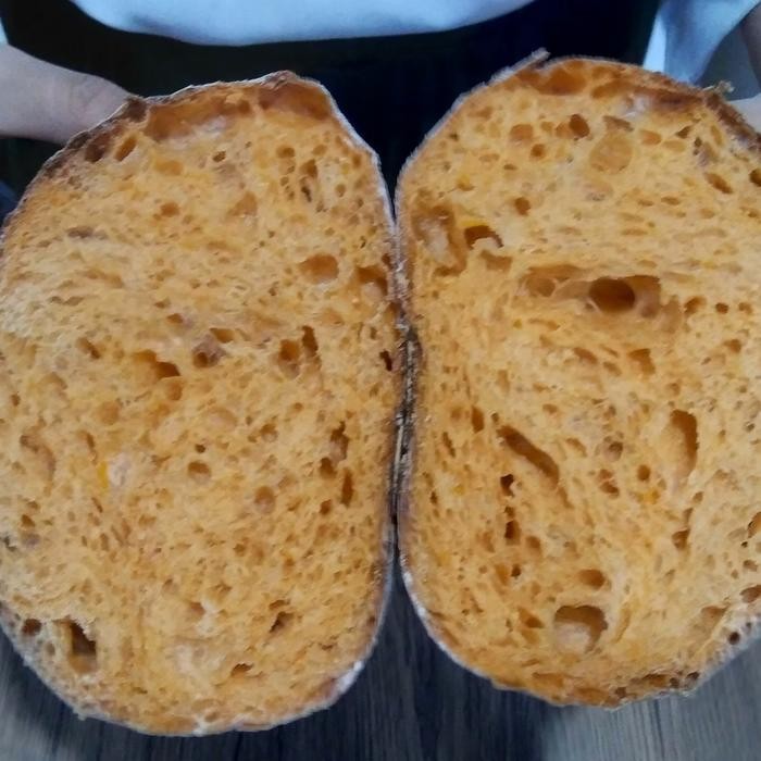 

JTTOP" SOURDOUGH PUMPKIN WITH PUMPKINSEED