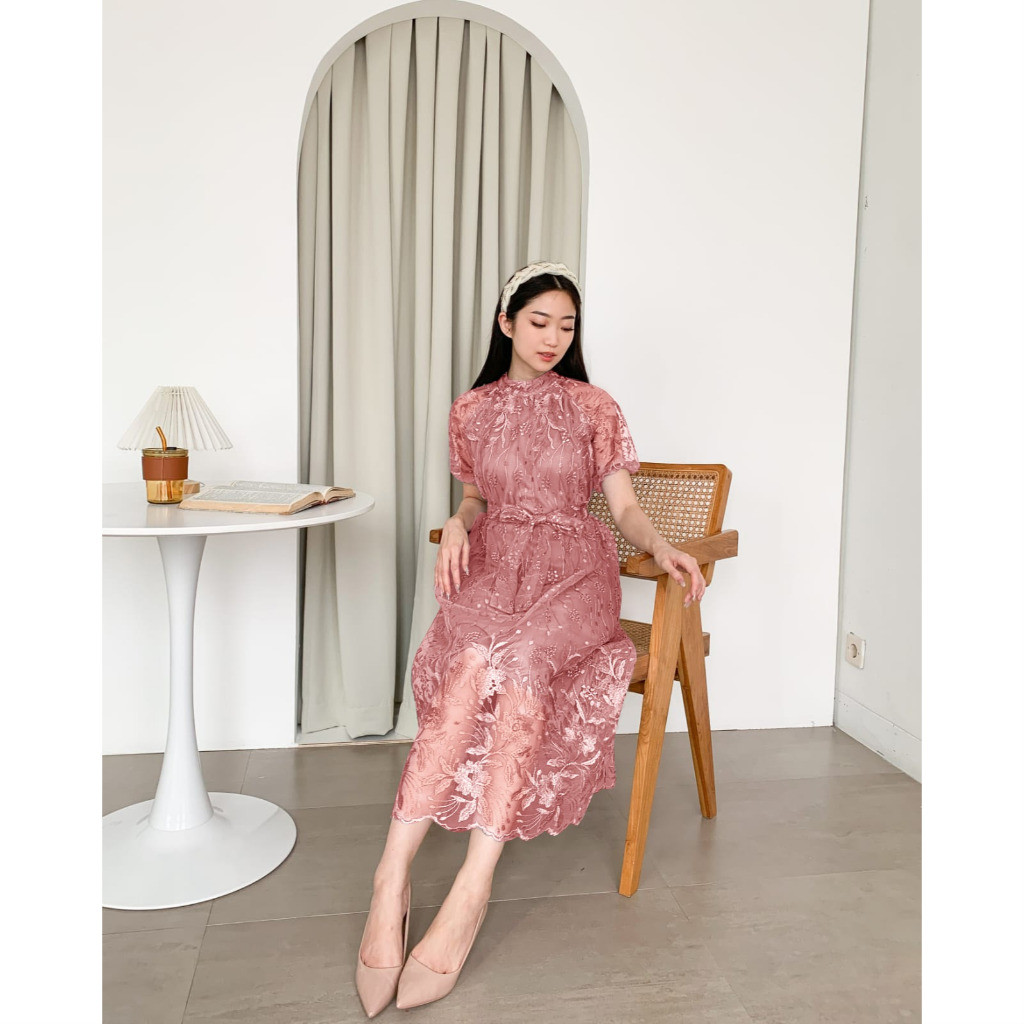 Dres Wanita Minidres Perempuan Mewah Elegan Seragam Bridesmaid Brokat Selutut Kristen Korean Style