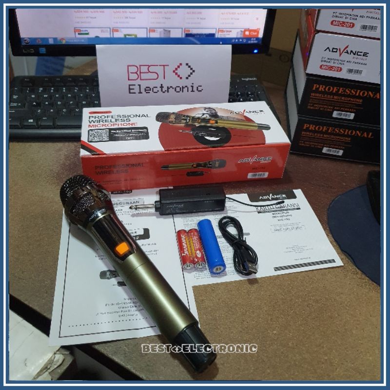 Advance Microphone Mic Single Wireless + Receiver MIC 102