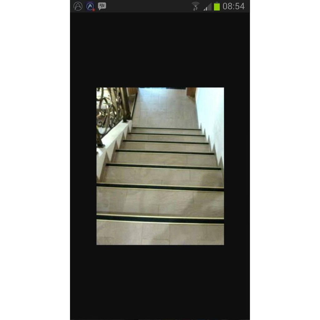 lis tangga karet tangga step nosing