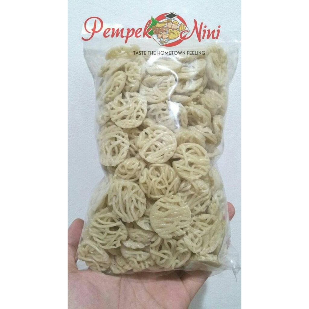 

SALE !!! KERUPUK KERITING / MAWAR (MENTAH) IKAN TENGGIRI ASLI PALEMBANG READYY