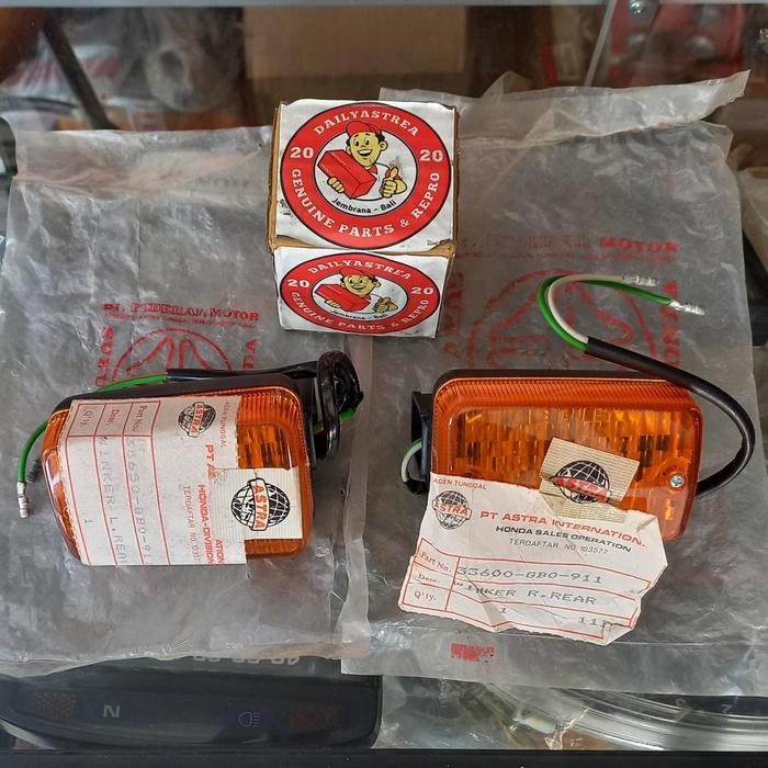 Lampu Sein Riting Belakang Kanan Kiri Honda Win Supercub C700 C800 Original Ori Stanley