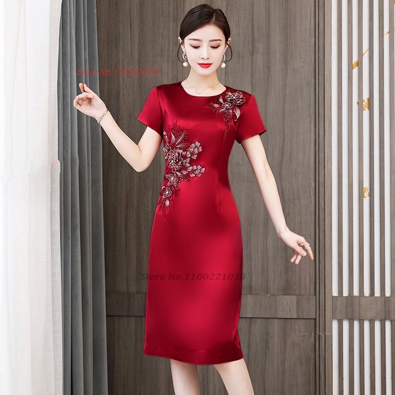 2025 chinese improved qipao wedding dress cheongsam national flower embroidery satin qipao oriental