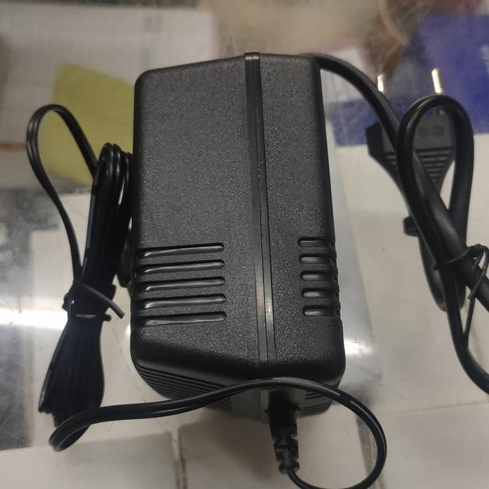 ADAPTOR AC 9V 1A INPUT AC 220V MEREK WF ADAPTOR TRAPO STABIL