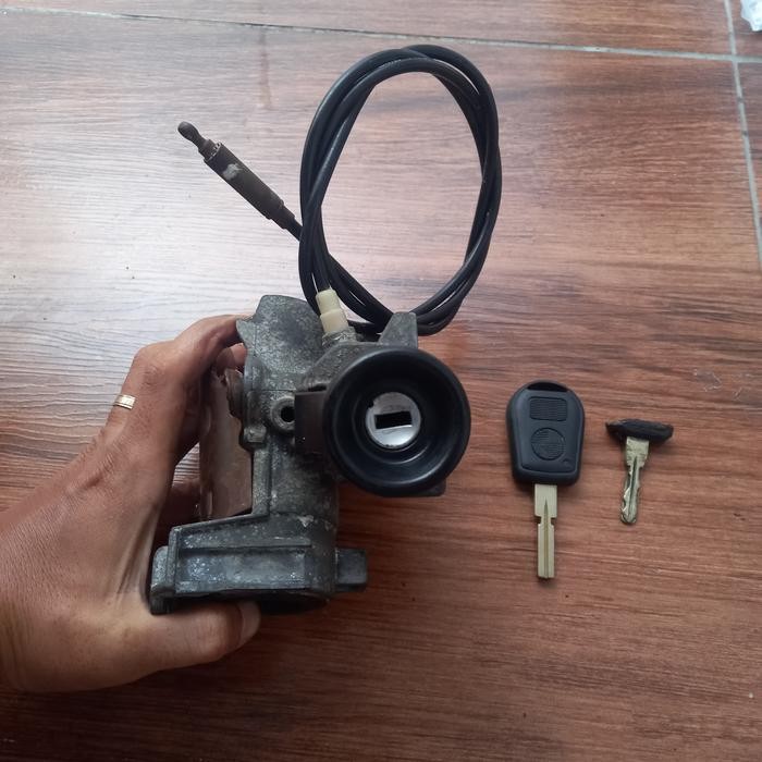 Rumah kunci kontak cylinder key bmw e39