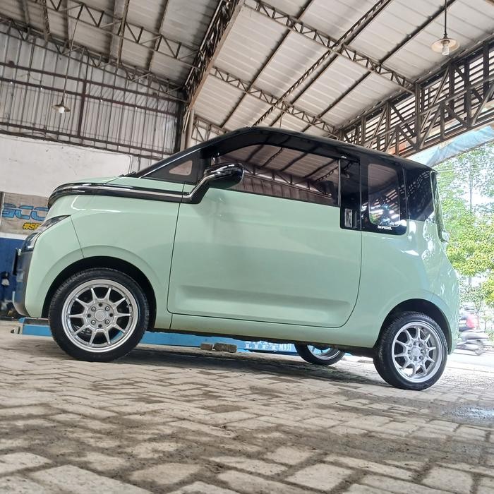 PAKET VELG PLUS BAN RING 14 HSR BOROKO SRD UNTUK MOBIL WULING AIREV