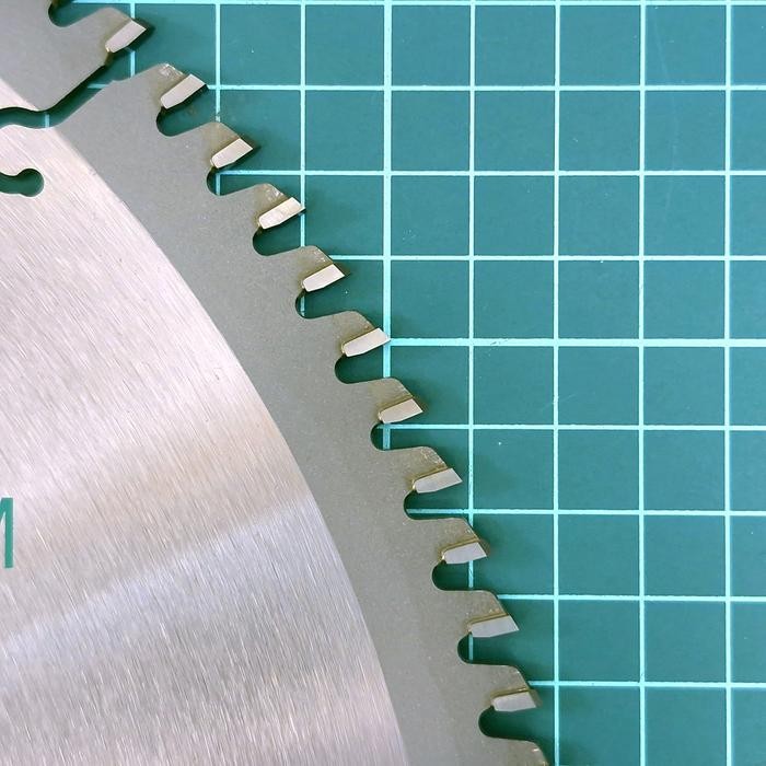 DCA MATA GERGAJI ALUMUNIUM 14 INCH 120T CIRCULAR SAW BLADE