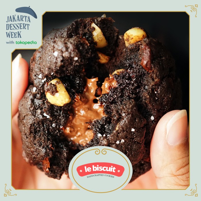 

LE BISCUIT - BLACK NUTELLA HAZELNUT CHOCOLATE CHIP COOKIES - 1 BOX KODE 1423