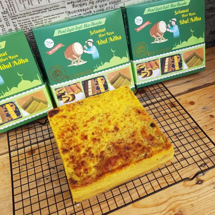 

KUE LAPIS MAKSUBA KHAS PALEMBANG 20X20CM 250 KODE 1026