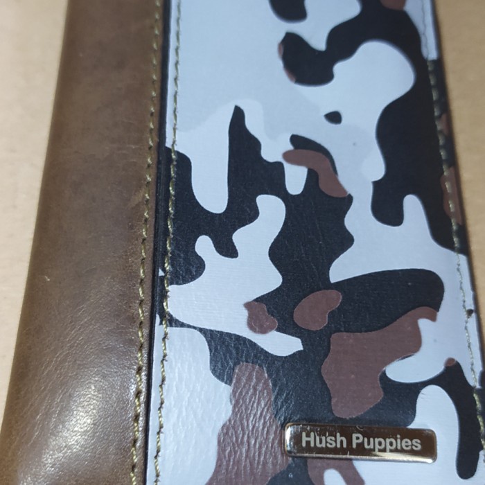 

Dompet Hush Puppies Jungle Card Holder VN87952GY Kode 340