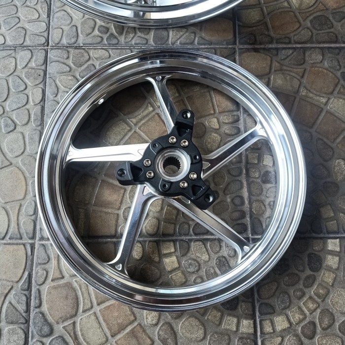 Velg Ak55 Vnd Nmax New Ring 14-185 215-14 Free Baut Tubles Velg Nmax New Pelek Vnd Nmax New