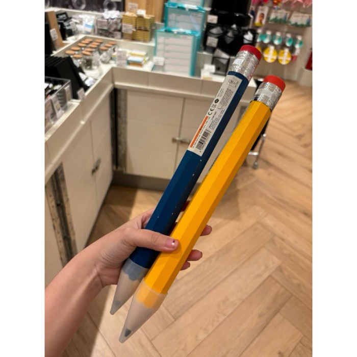 

BERGARANSI pensil jumbo unik warna kuning biru pensil jumbo lucu kualitas bagus untuk menulis