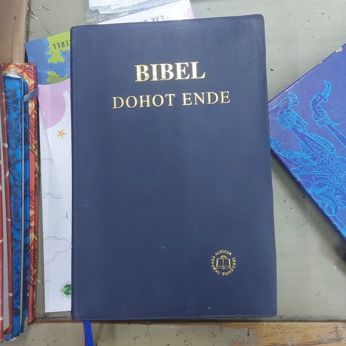 

Ready Buku Bibel Dohot Ende