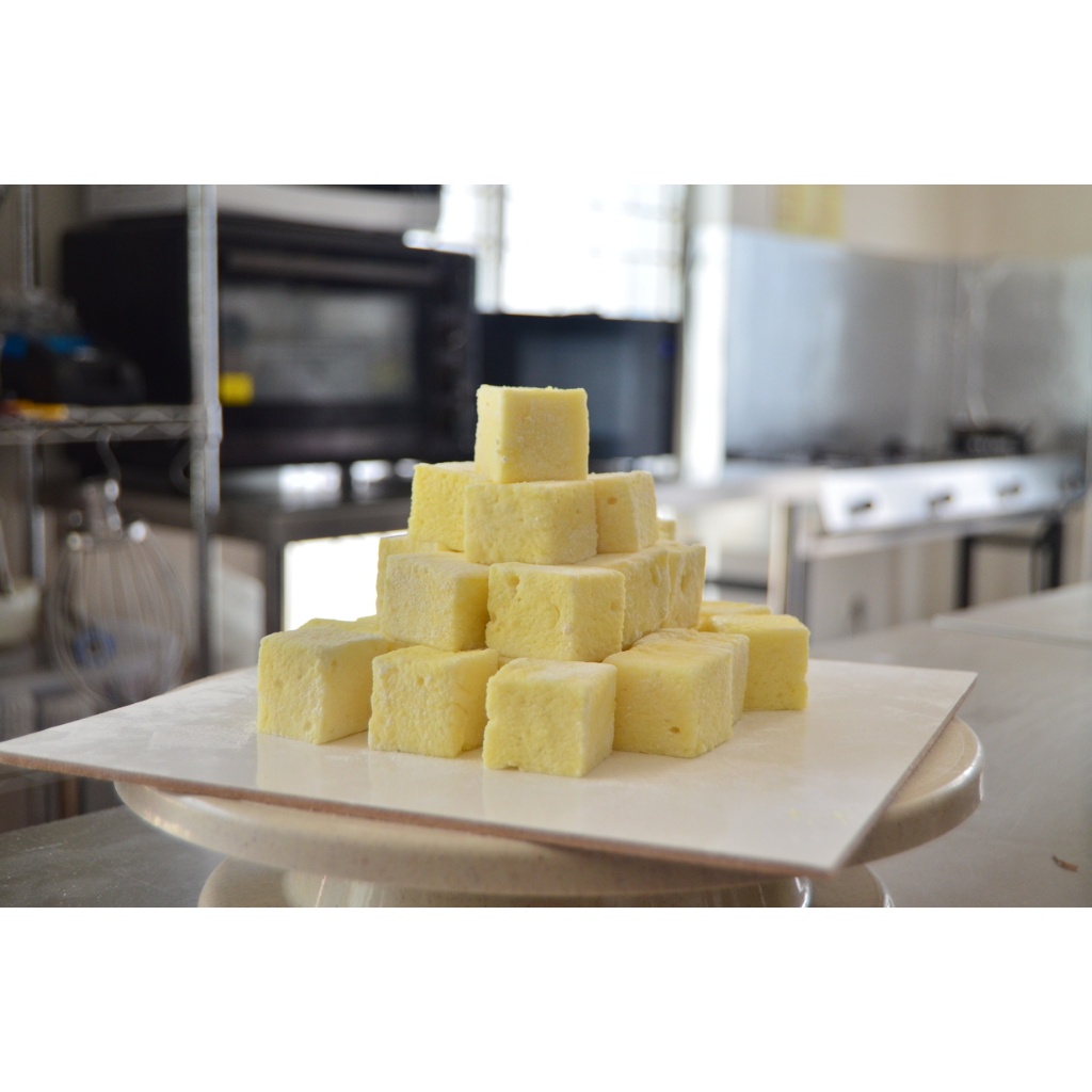 

MARSHMALLOW FLUFFTOWN - FRUIT BASKET