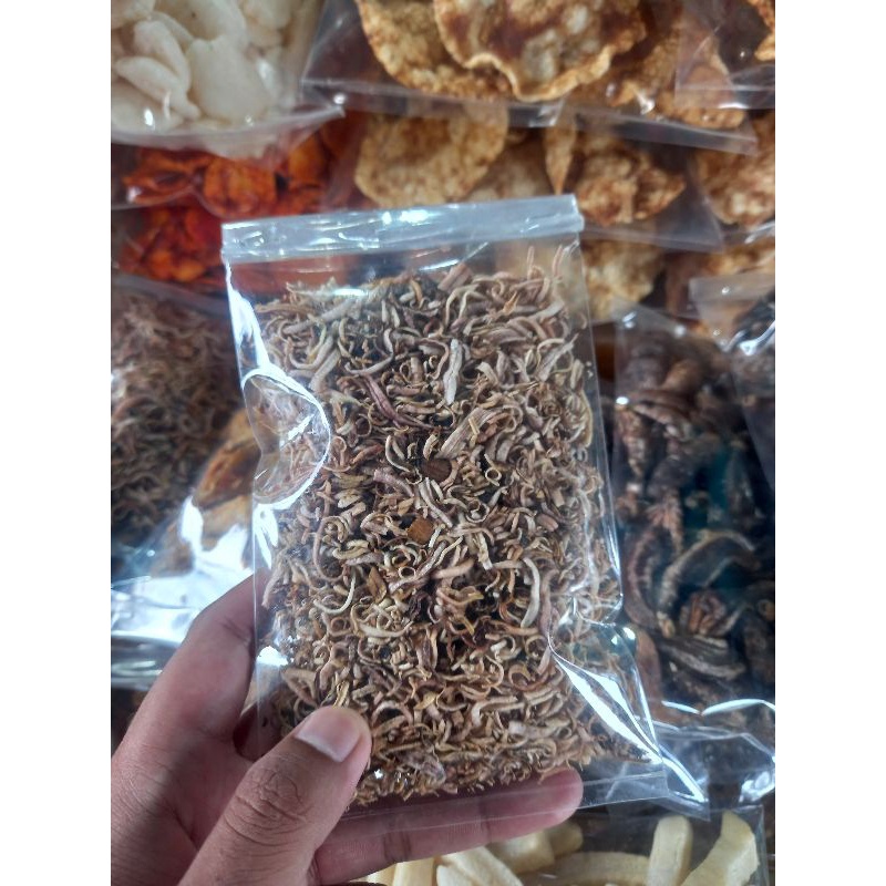 

KERUPUK OTOT SRAWUT/SERAT TRIPANG GORENG KHAS KENJERAN SURABAYA
