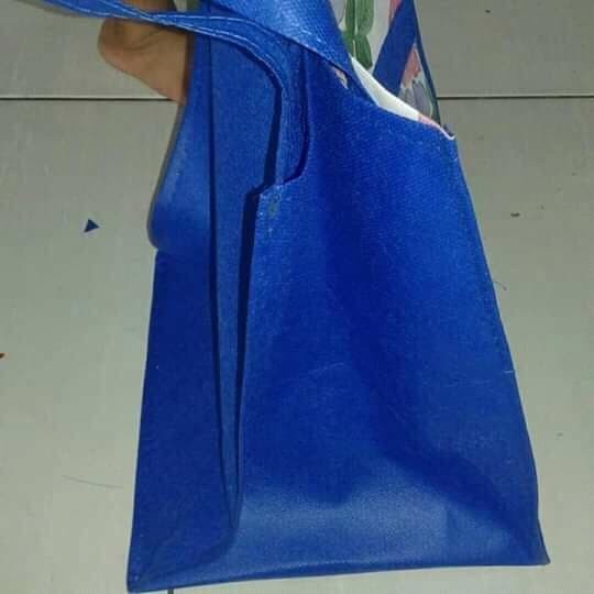 

Flashshow tas hajatan goodie bag spunbon 24x24x30 tas kemasan makanan pengajian