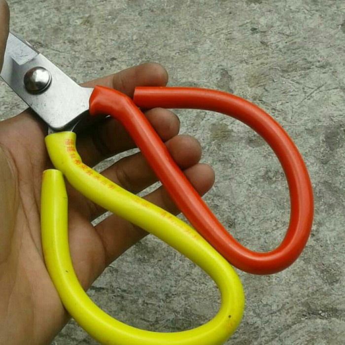 

Gunting bahan / gunting kodok jumbo popeye 8" 2 warna isi 12 pcs