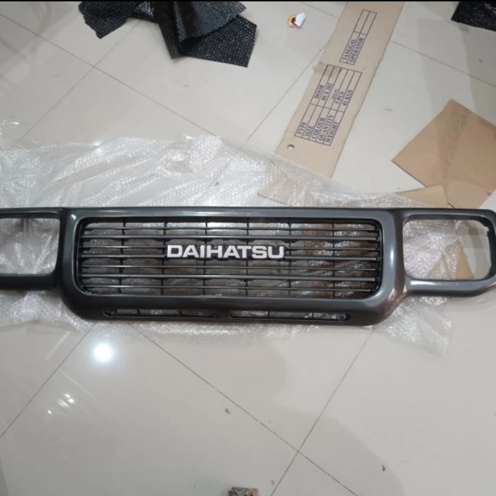 grill taft gt rocky hiline grill + emblem taft gt rocky hiline BARU