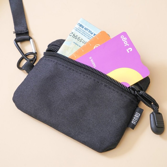 

Ataru Id Card Holder Dengan Strap - Hitam New