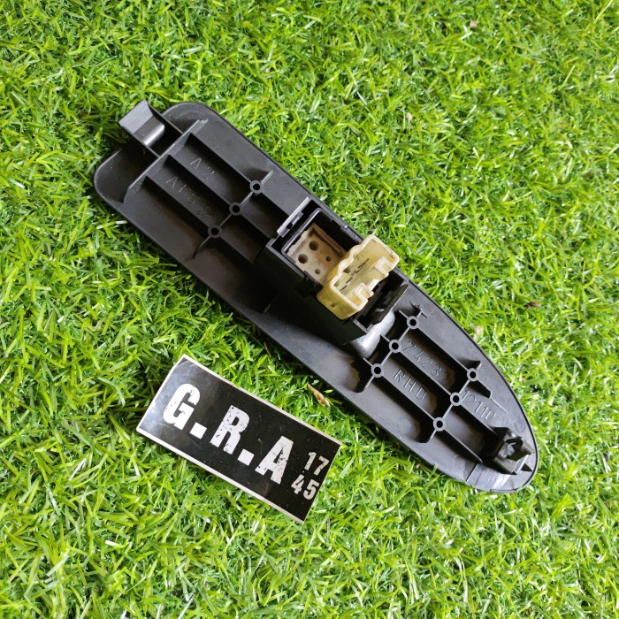 Switch Cover Power Window Kiri Depan Great Corolla Copotan