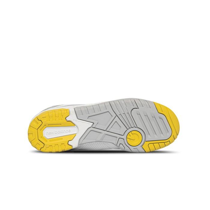 NEW BALANCE 650R White Honeycomb Sepatu Sneakers Pria - BB650RCG - Size 46.5