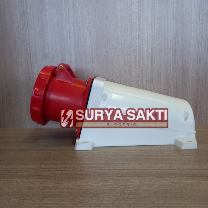Industrial Socket 134 / 4P / 63A Industrial Plugs & Socket ( Cee )
