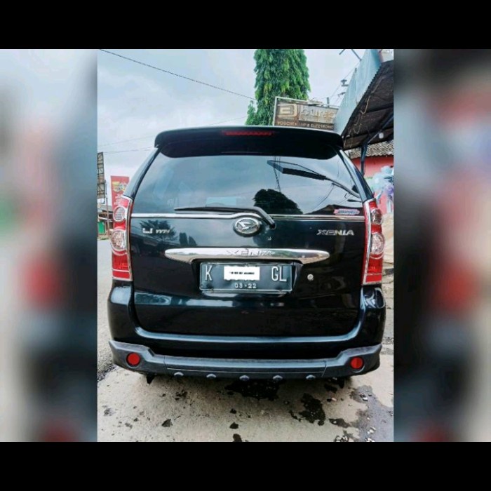 BISA GOSEND BUMPER/TANDUK PENGAMAN BELAKANG AVANZA/XENIA LAMA-2011 BAHAN KARET