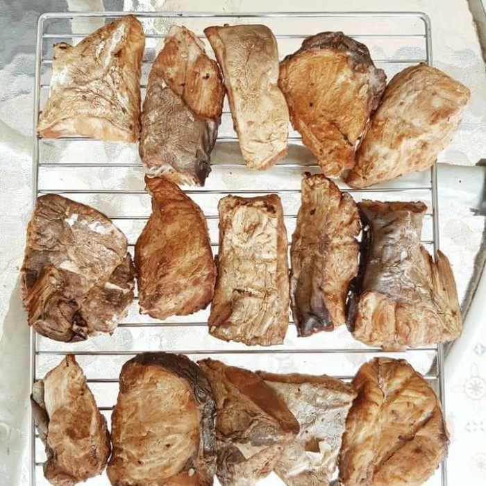 

BARANG TERLARIS IKAN MANYUNG ASAP MANGUT Kemasan besar