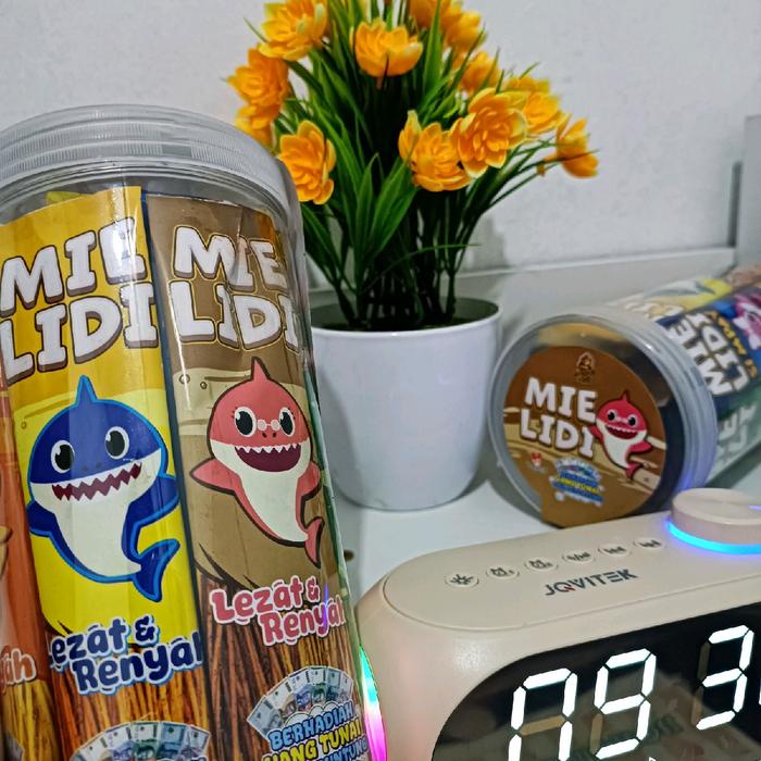 

Mie lidi karakter toples isi 20 Si Mpay mix 6 varian rasa ecer seribuan Makanan Pedas Instan Food