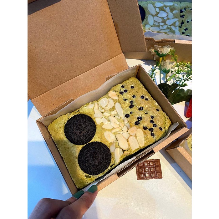 

Brownies Matcha Melted Size Personal Almond Oreo Chocochips Food Frozen Cemilan Makanan