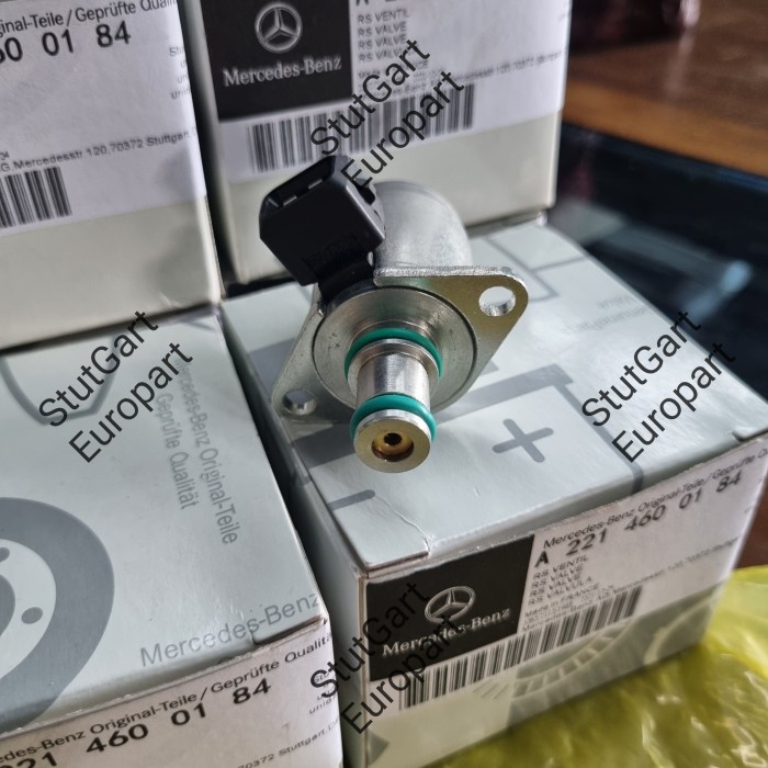 Populer Selenoid Steering Rack Mercedes W204 W212 W220 W251 A2114600984 New