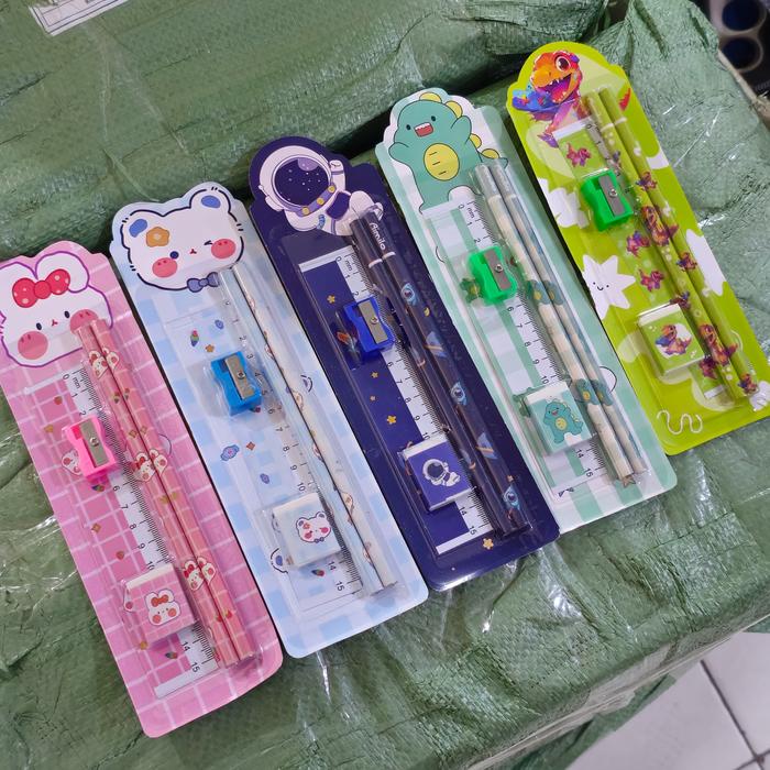 

JTTOP" SET ALAT TULIS KARAKTER RANDOM - PENSIL DAN PENGHAPUS