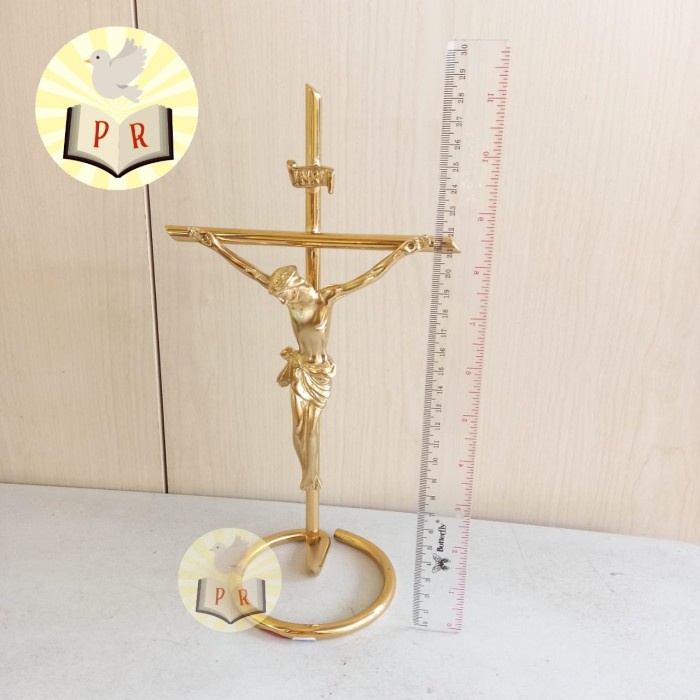 

Ready Salib Meja Salib Duduk Bahan Kuningan - Meja Lingkar Besar Warna Emas