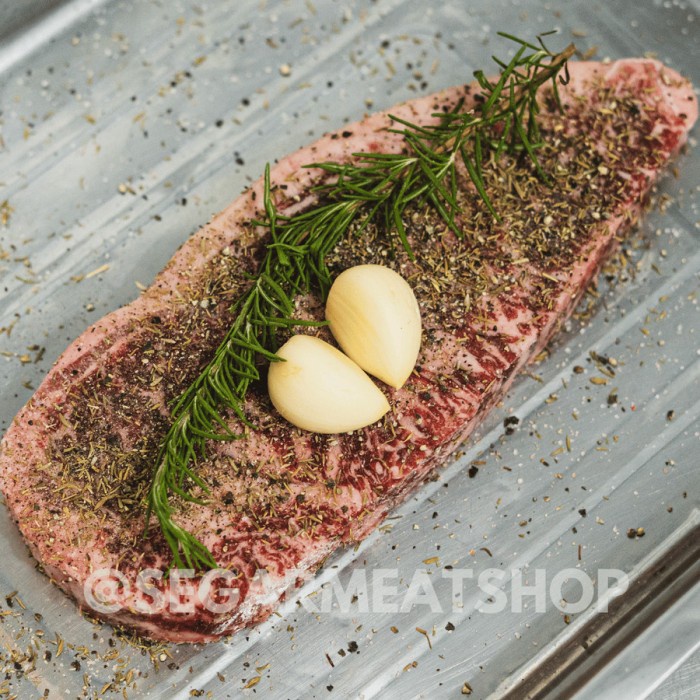 

SALE TERHOTT AUS STRIPLOIN GRAINFED 100DAYS READY TO COOK STEAK - STEAK MARINASI STRIPLOIN GRAINFED